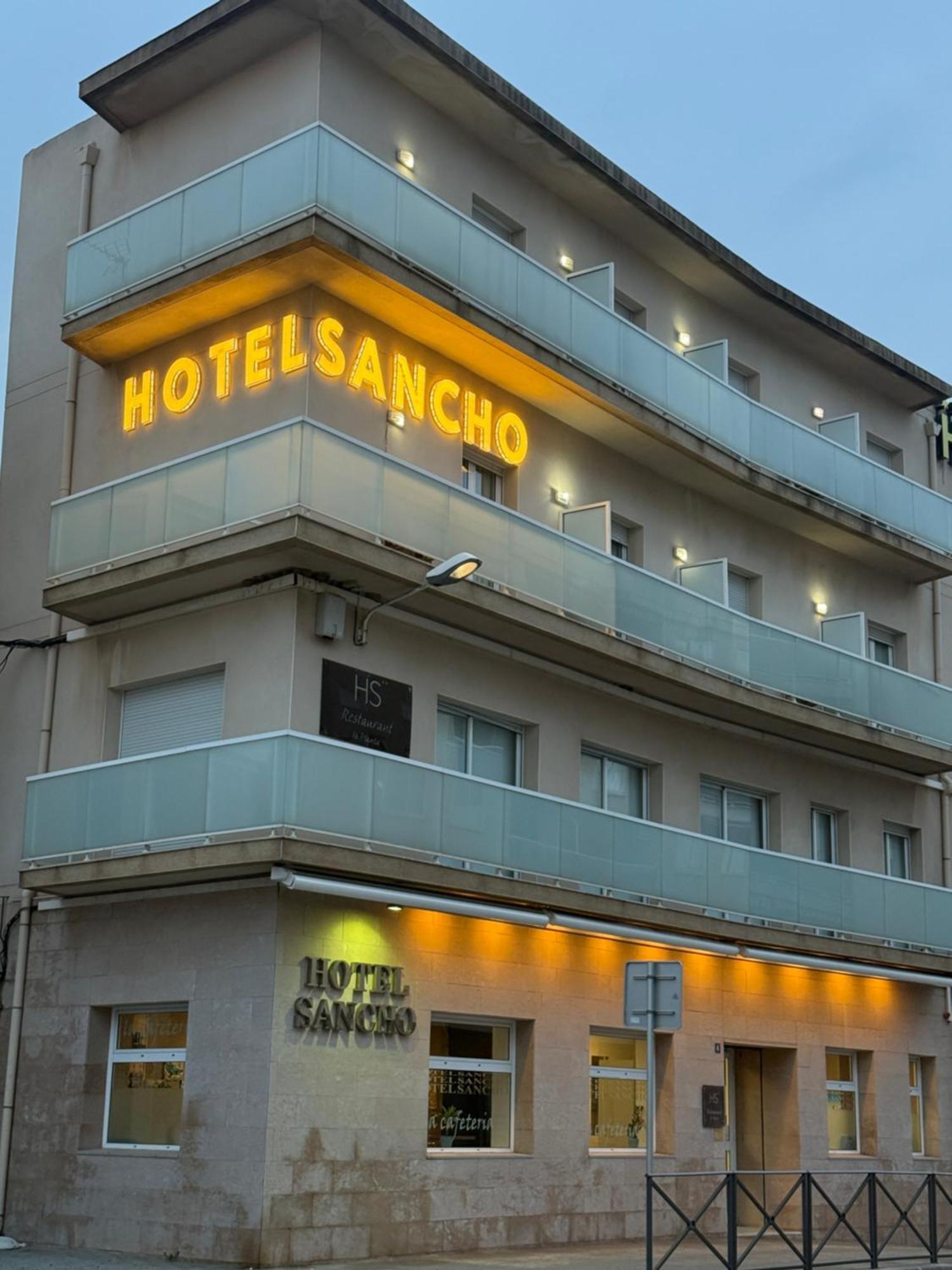 Hotel Sancho L'Hospitalet de l'Infant Exterior foto